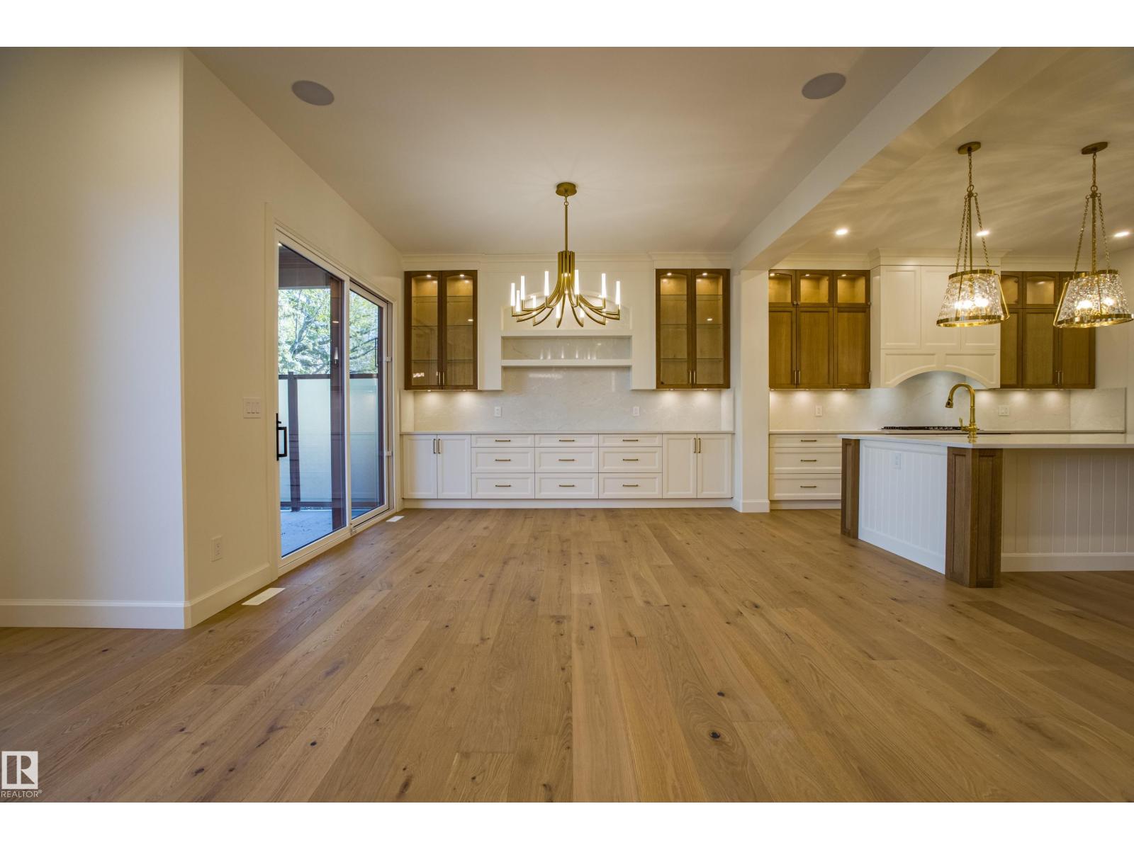 12304 39 AV NW, Edmonton