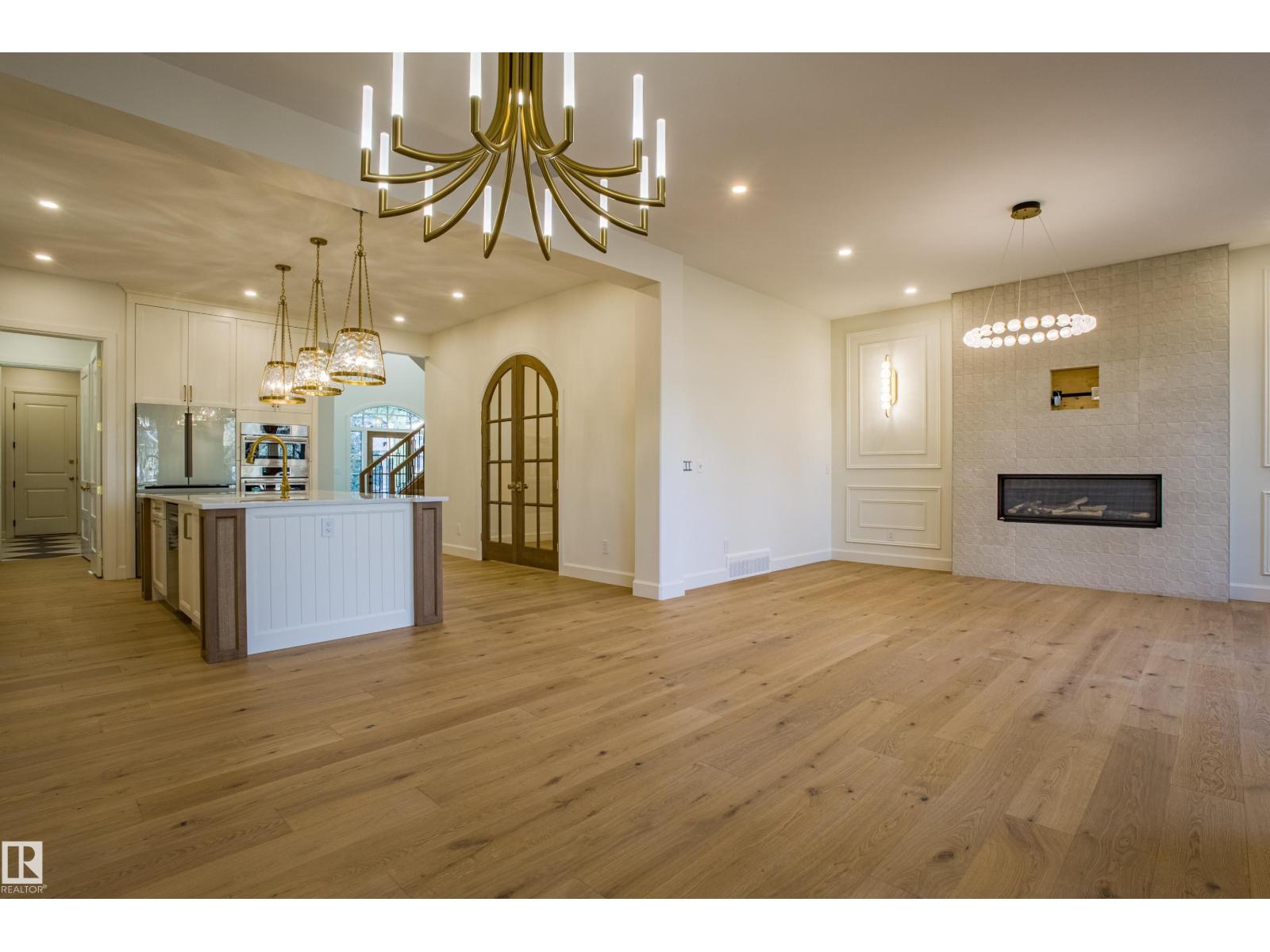 12304 39 AV NW, Edmonton