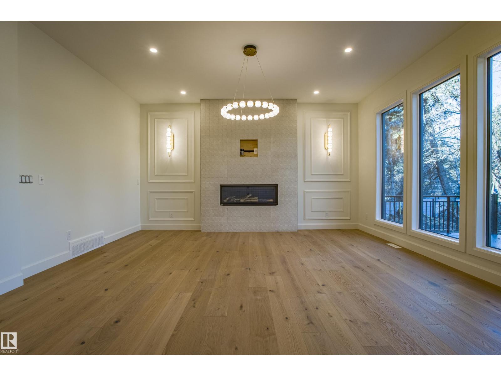 12304 39 AV NW, Edmonton