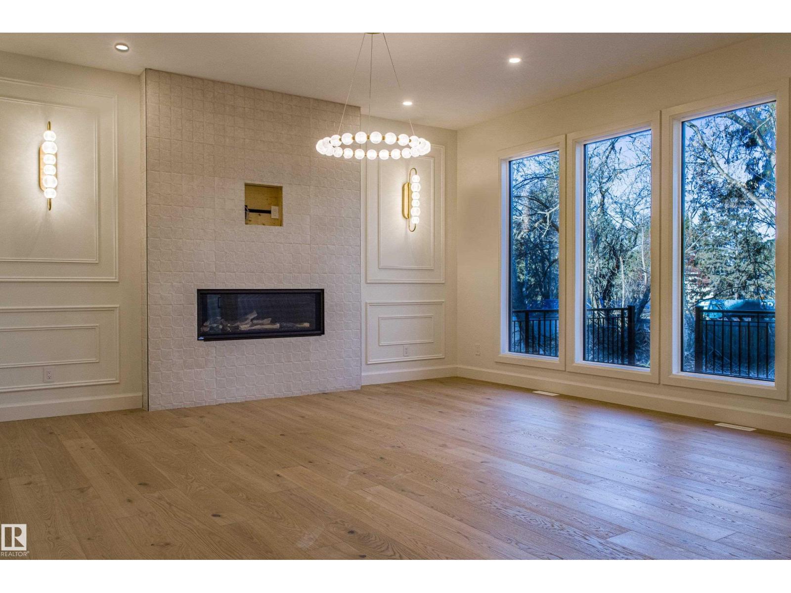 12304 39 AV NW, Edmonton