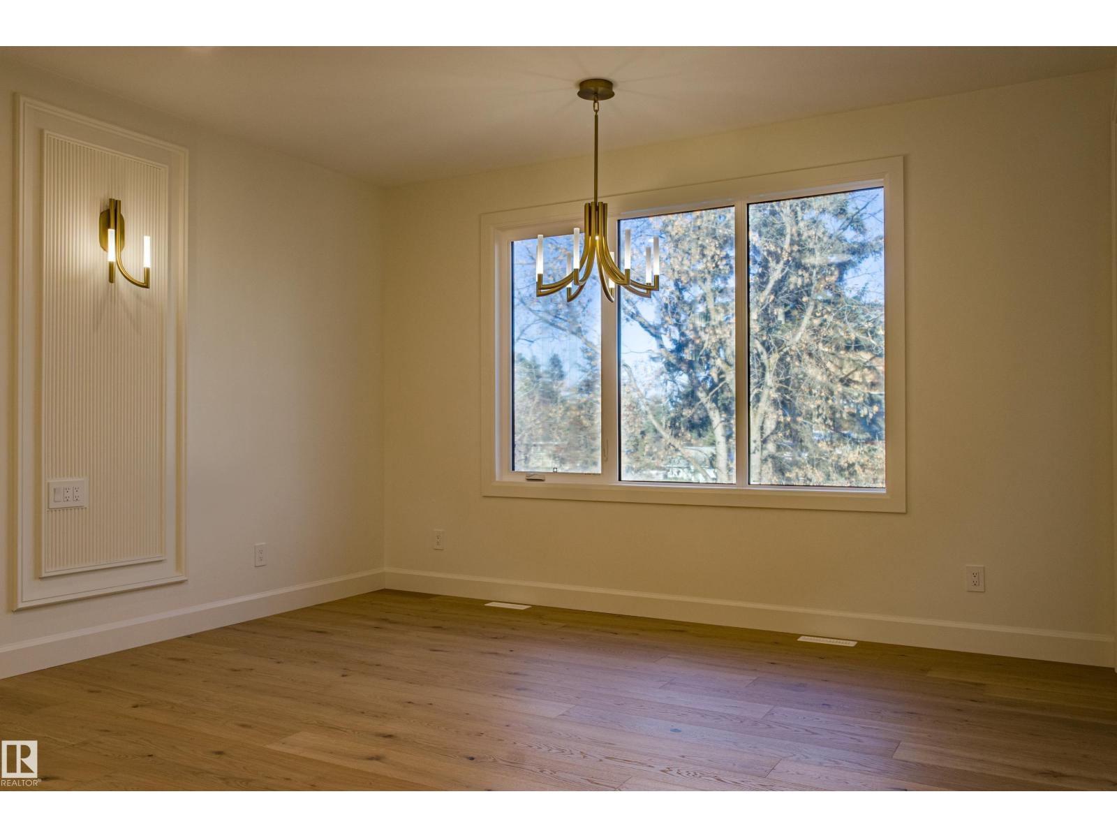 12304 39 AV NW, Edmonton