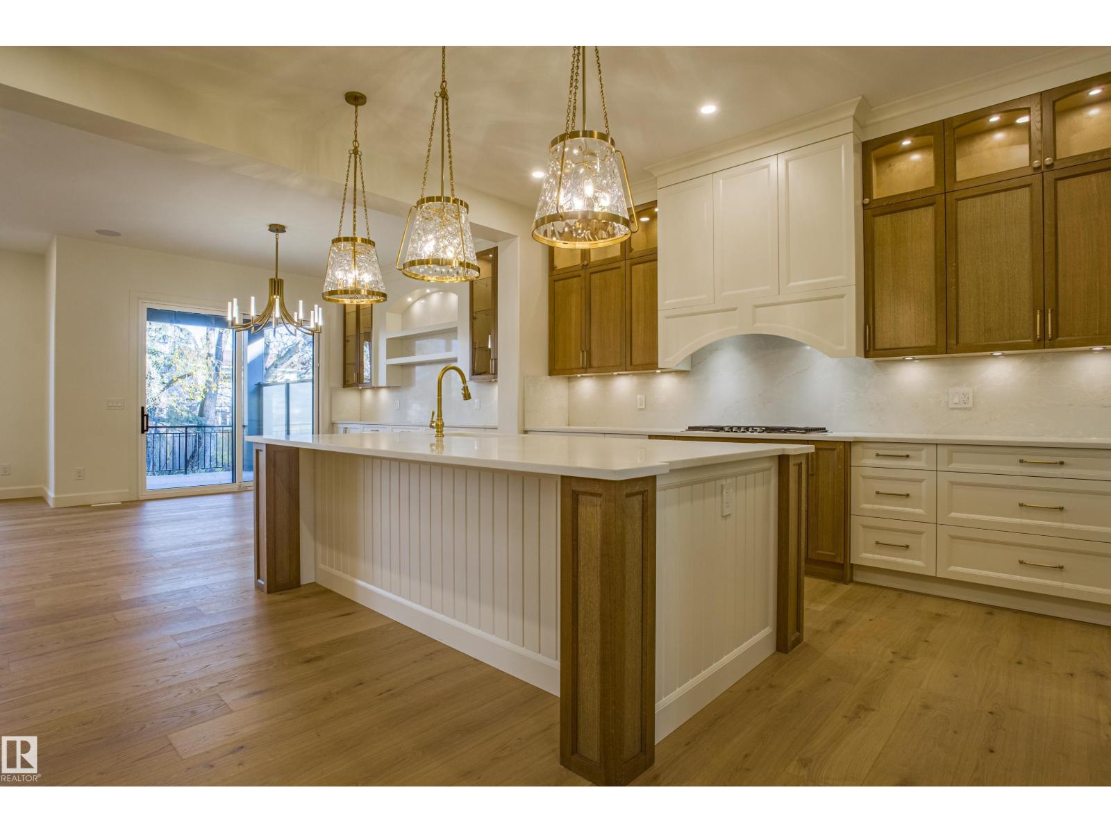 12304 39 AV NW, Edmonton