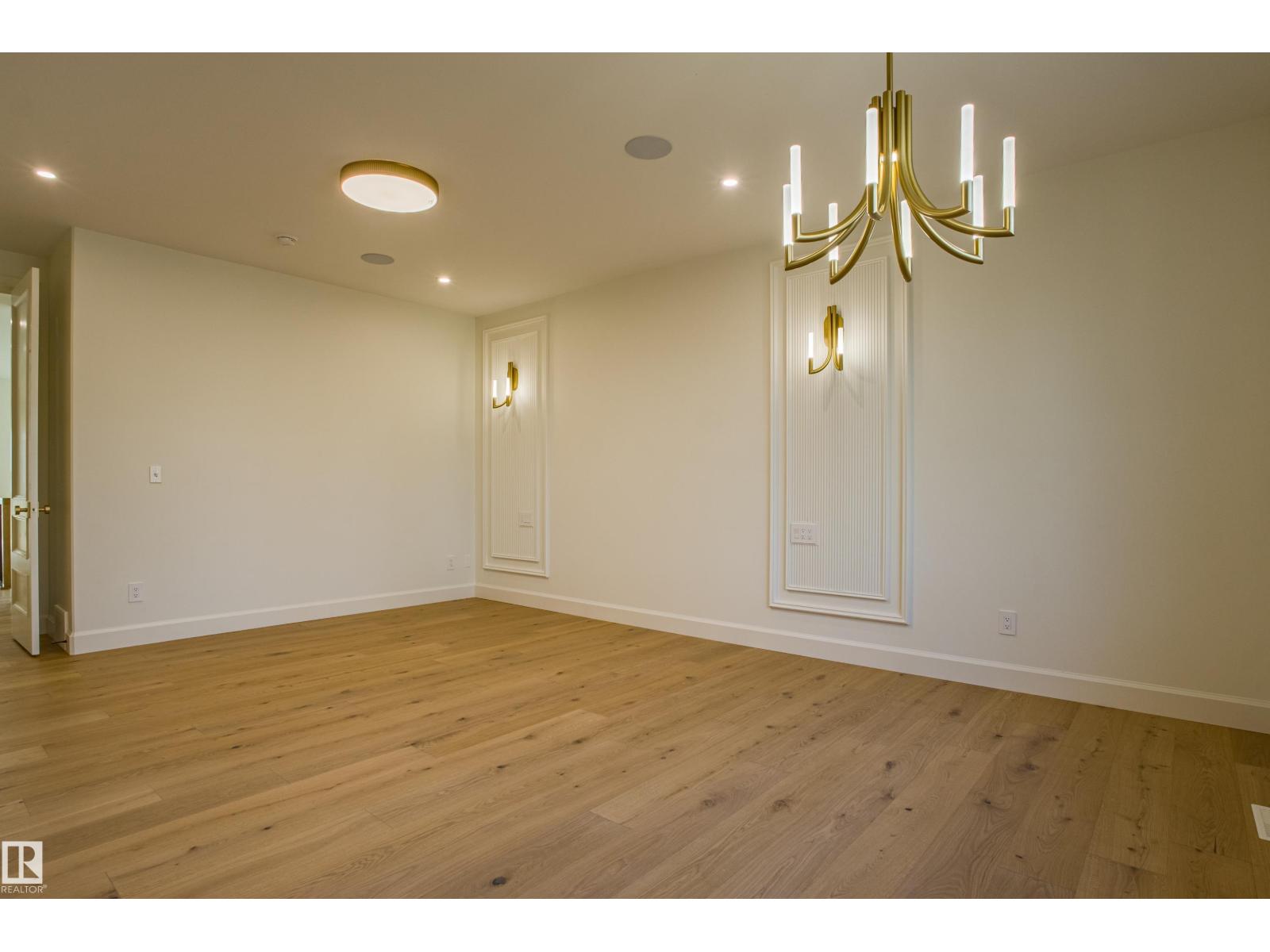 12304 39 AV NW, Edmonton