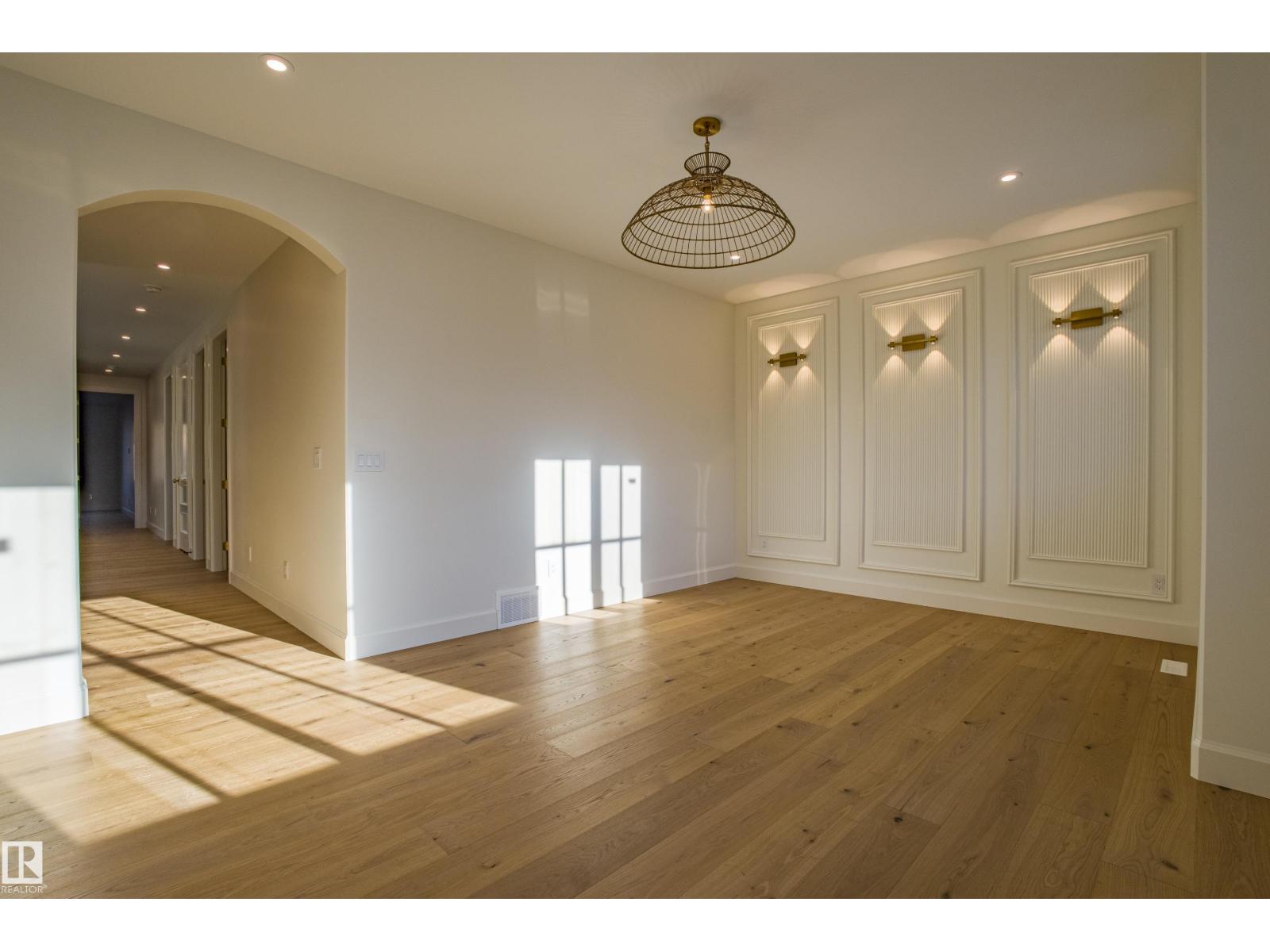 12304 39 AV NW, Edmonton