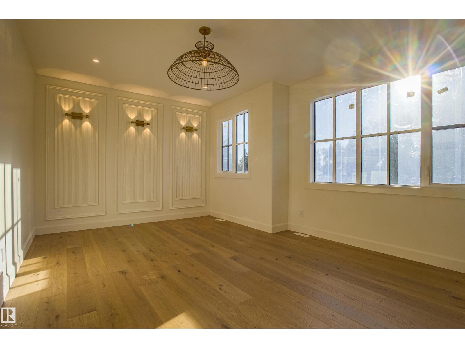 12304 39 AV NW, Edmonton