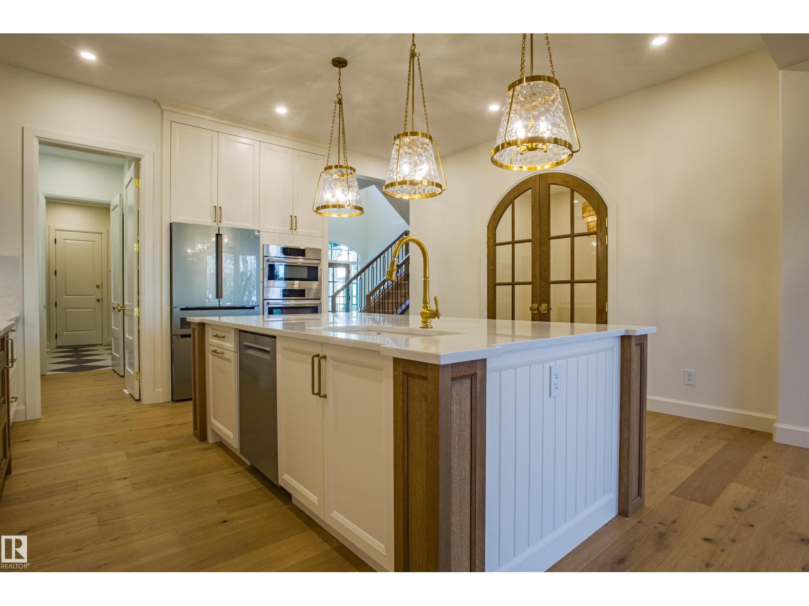 12304 39 AV NW, Edmonton