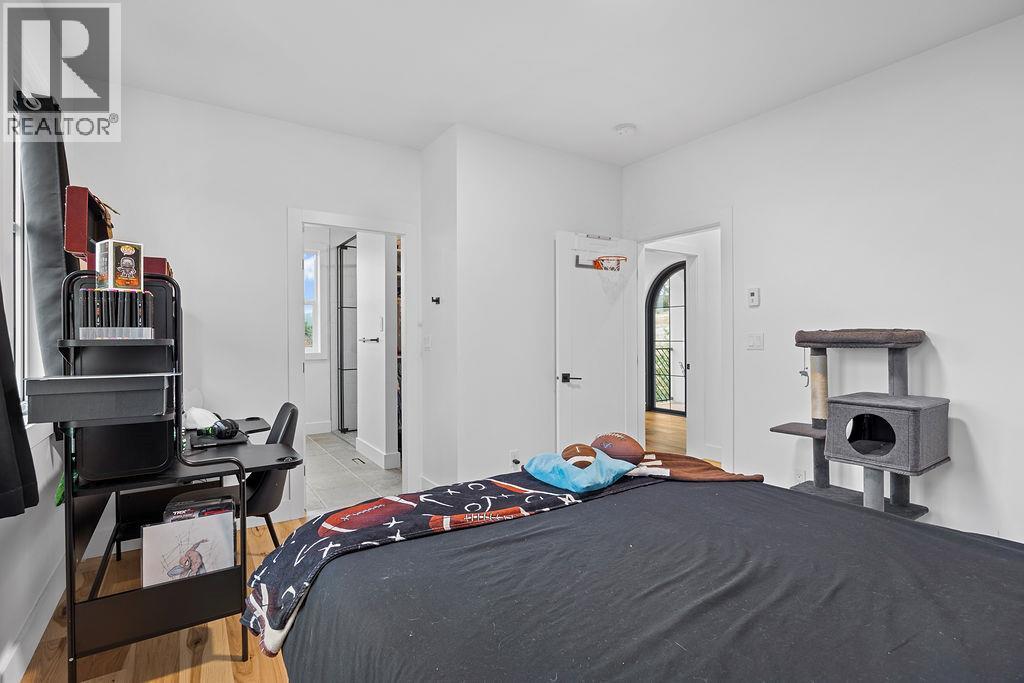  7236 L & A Road, Vernon