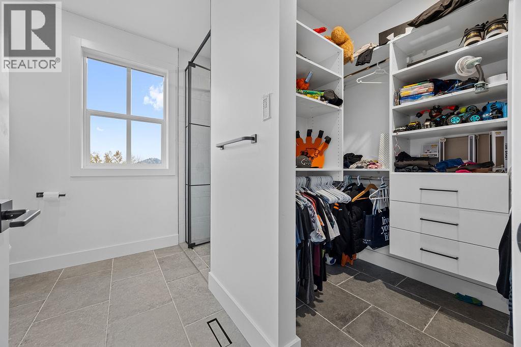  7236 L & A Road, Vernon