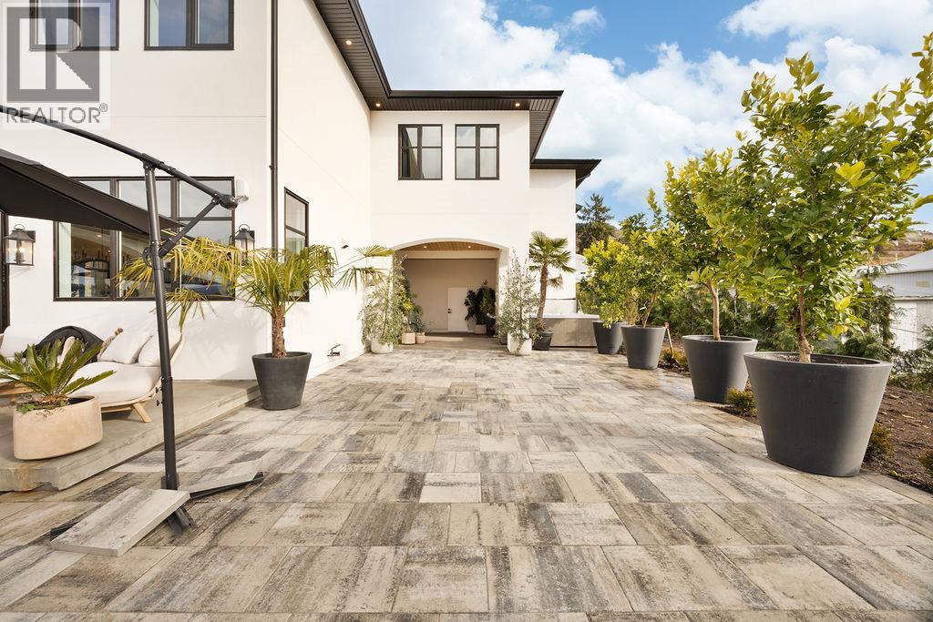  7236 L & A Road, Vernon