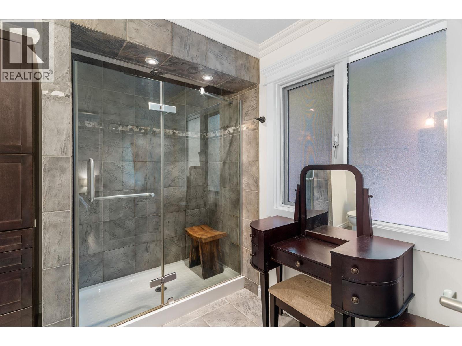  1852 Portland Place, Kelowna