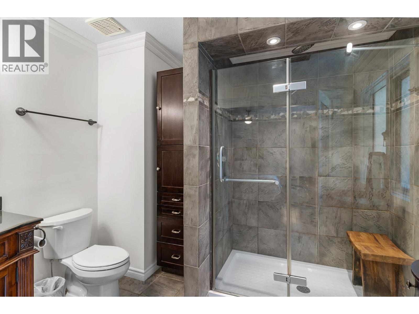  1852 Portland Place, Kelowna