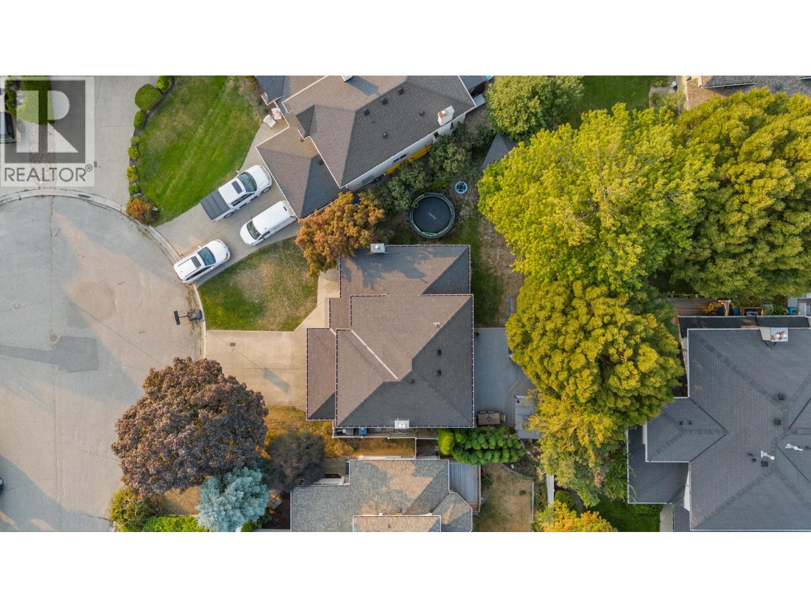  1852 Portland Place, Kelowna