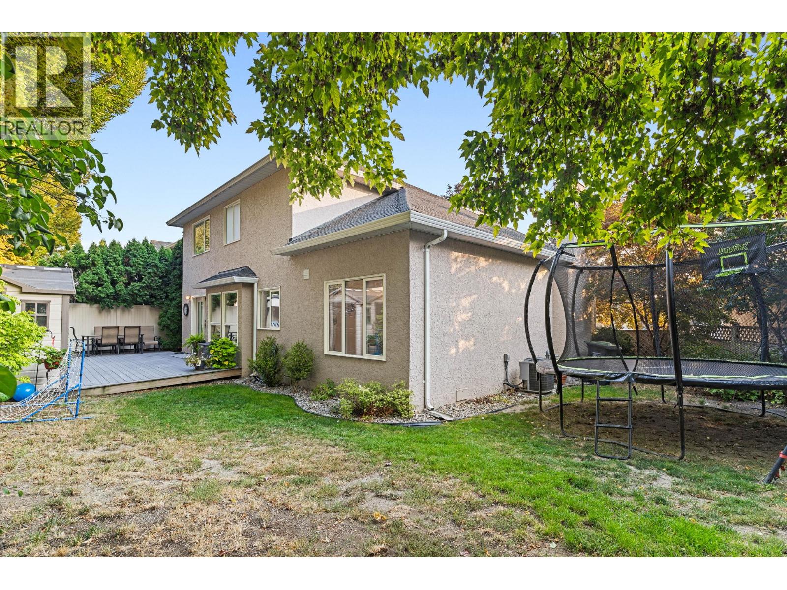  1852 Portland Place, Kelowna