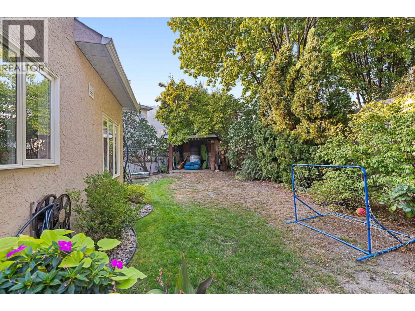  1852 Portland Place, Kelowna