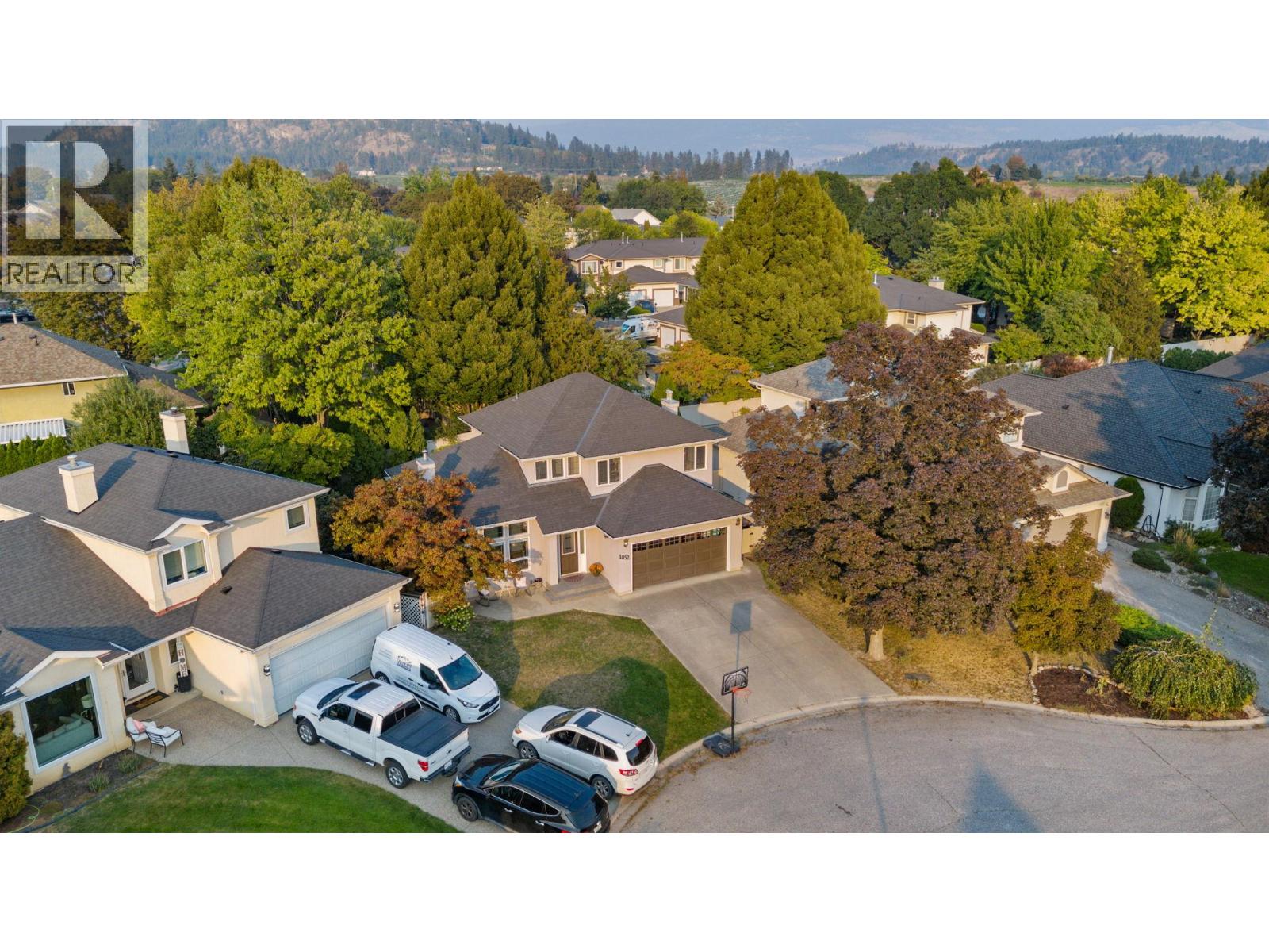  1852 Portland Place, Kelowna