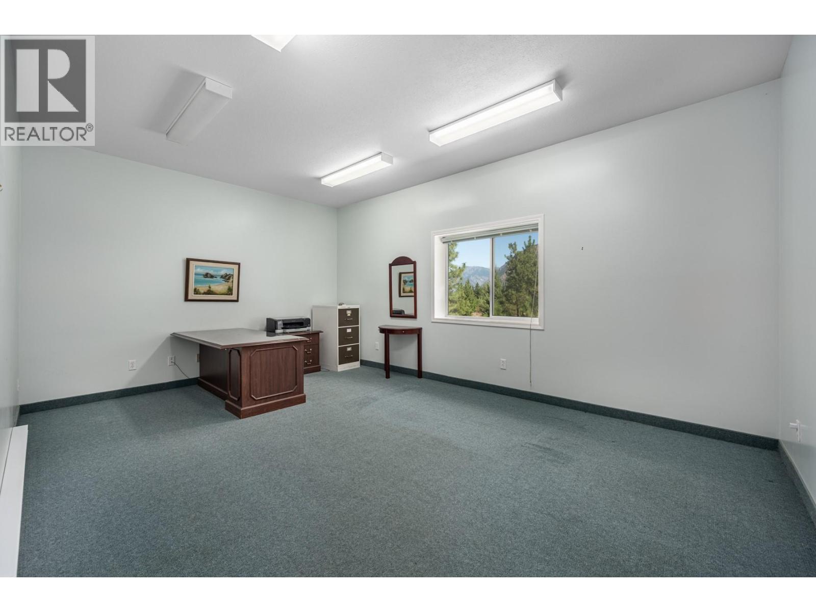 285 JONES Road — photo 10