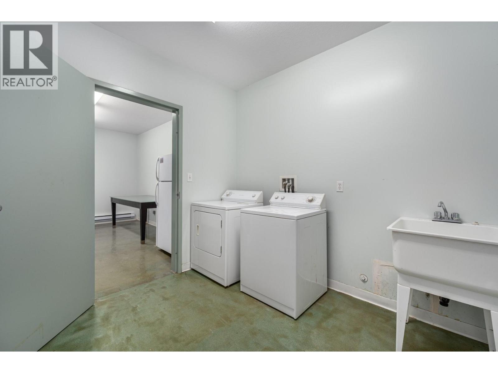 285 JONES Road — photo 13