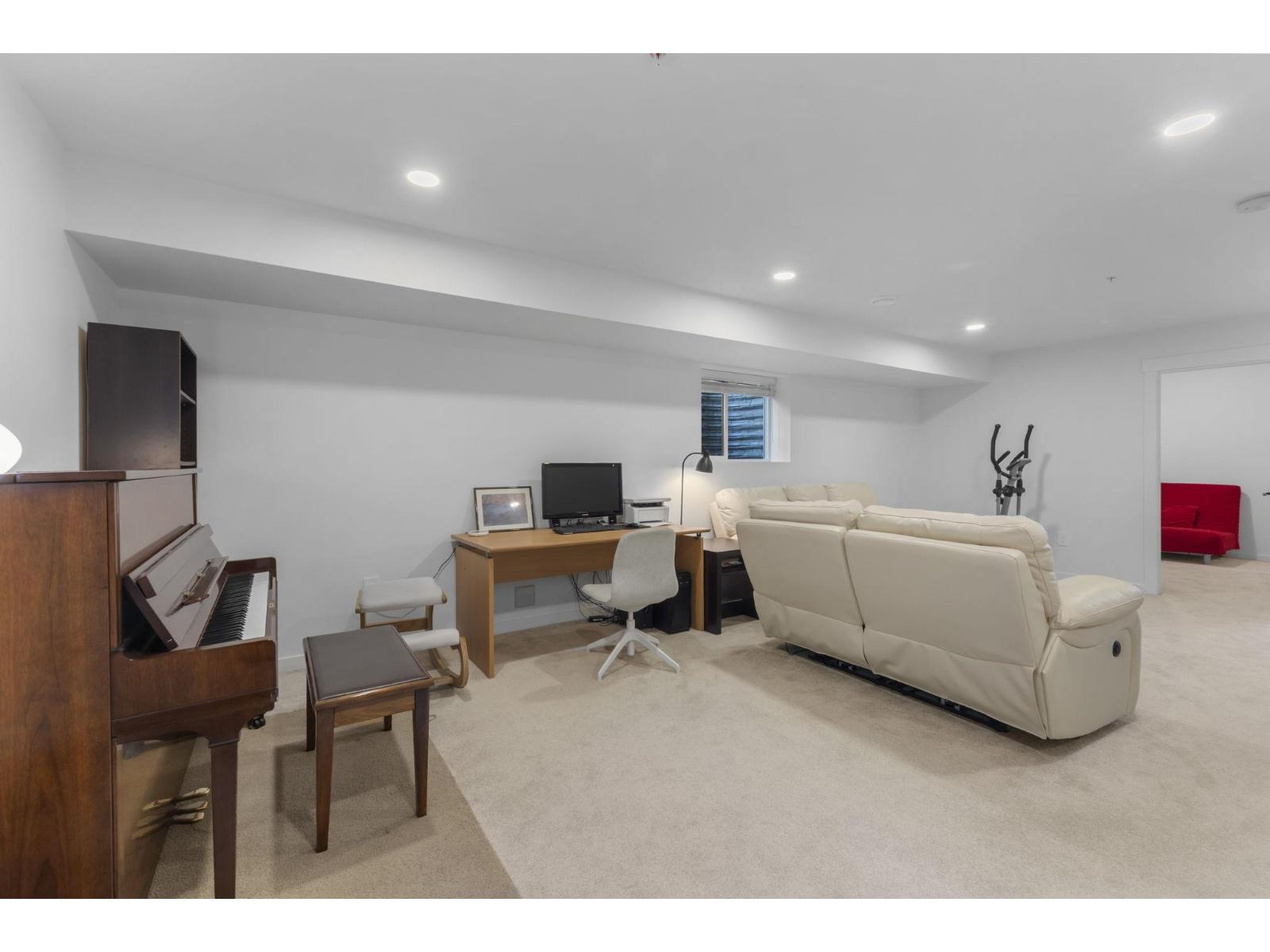 19656 75A AVENUE, Langley