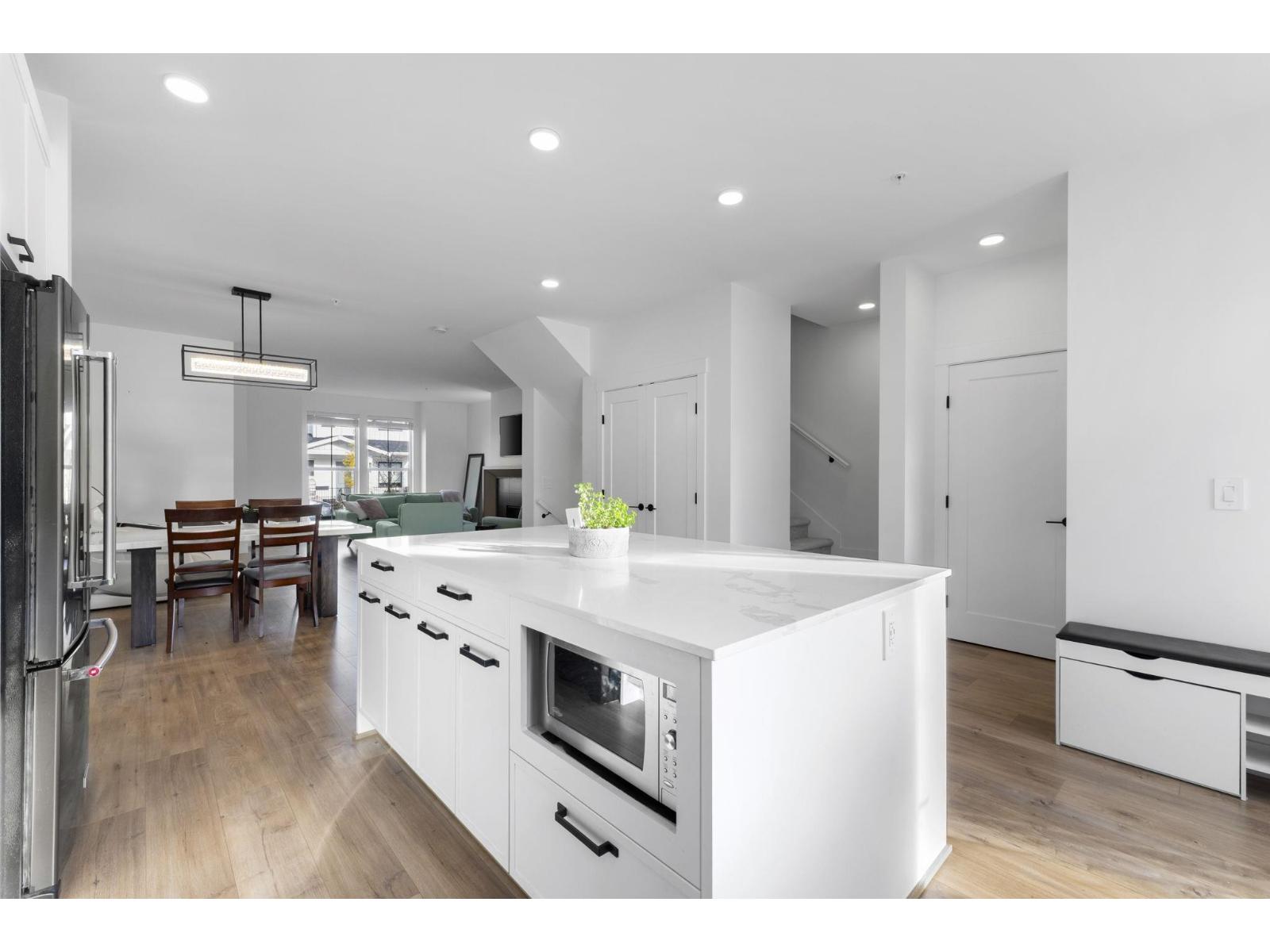 19656 75A AVENUE, Langley