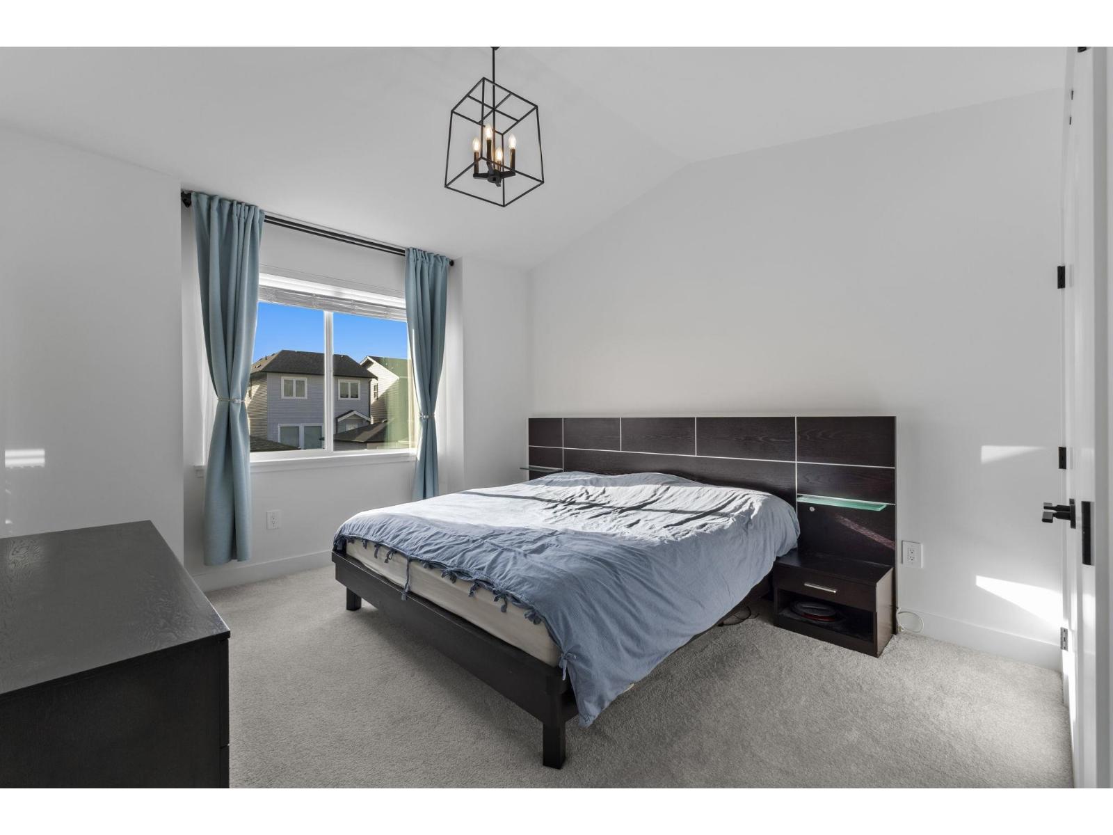 19656 75A AVENUE, Langley