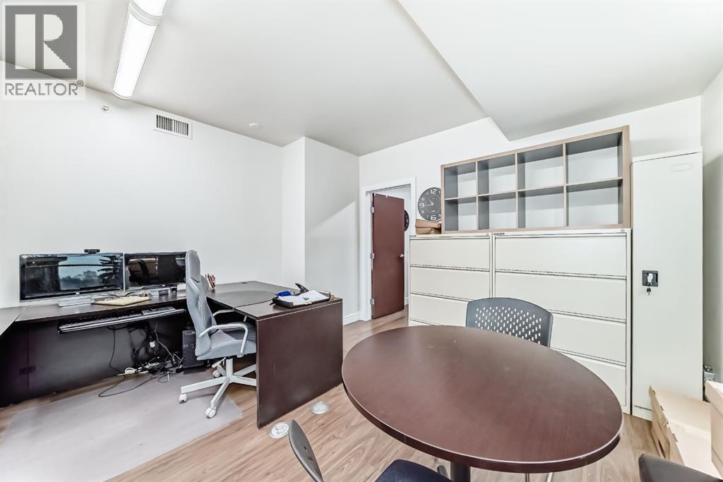 Business for Sale in    Avenue SW Downtown Commercial Core Calgary 