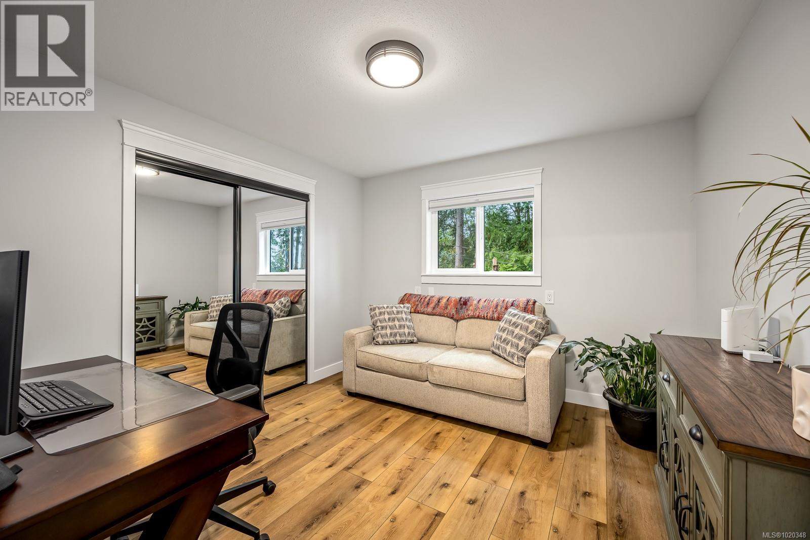 6508 Mystery Beach Rd, Fanny Bay