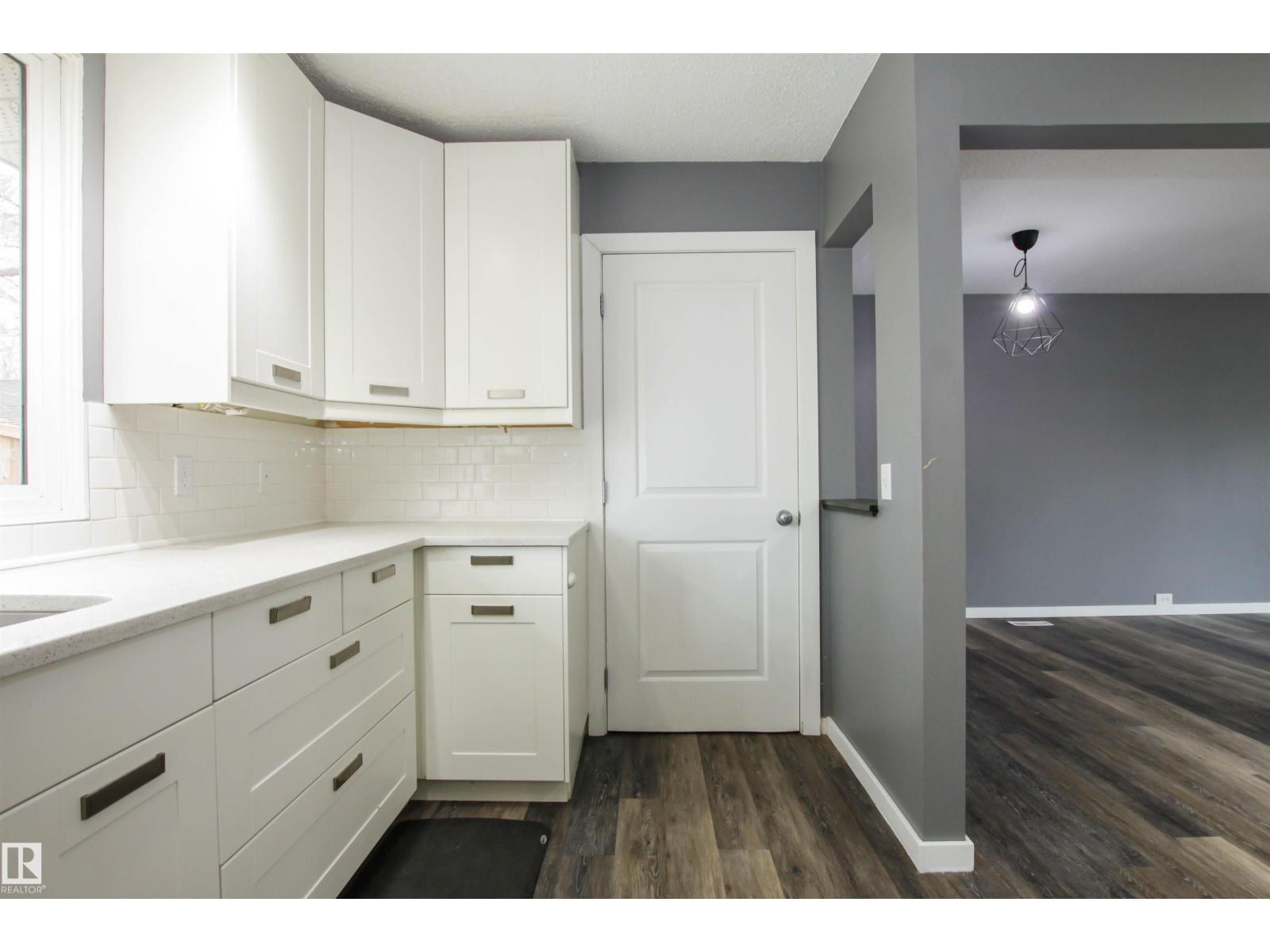 6 MARKET ST, Sherwood Park