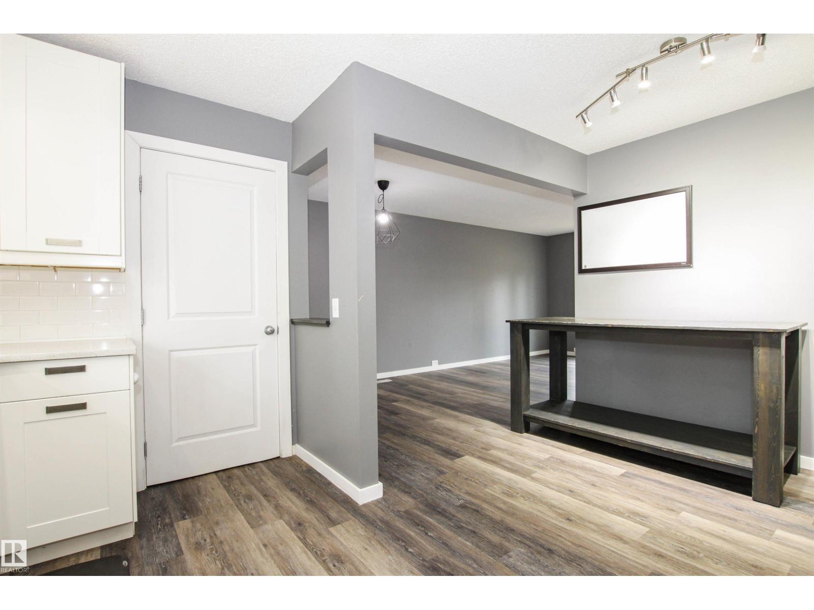 6 MARKET ST, Sherwood Park