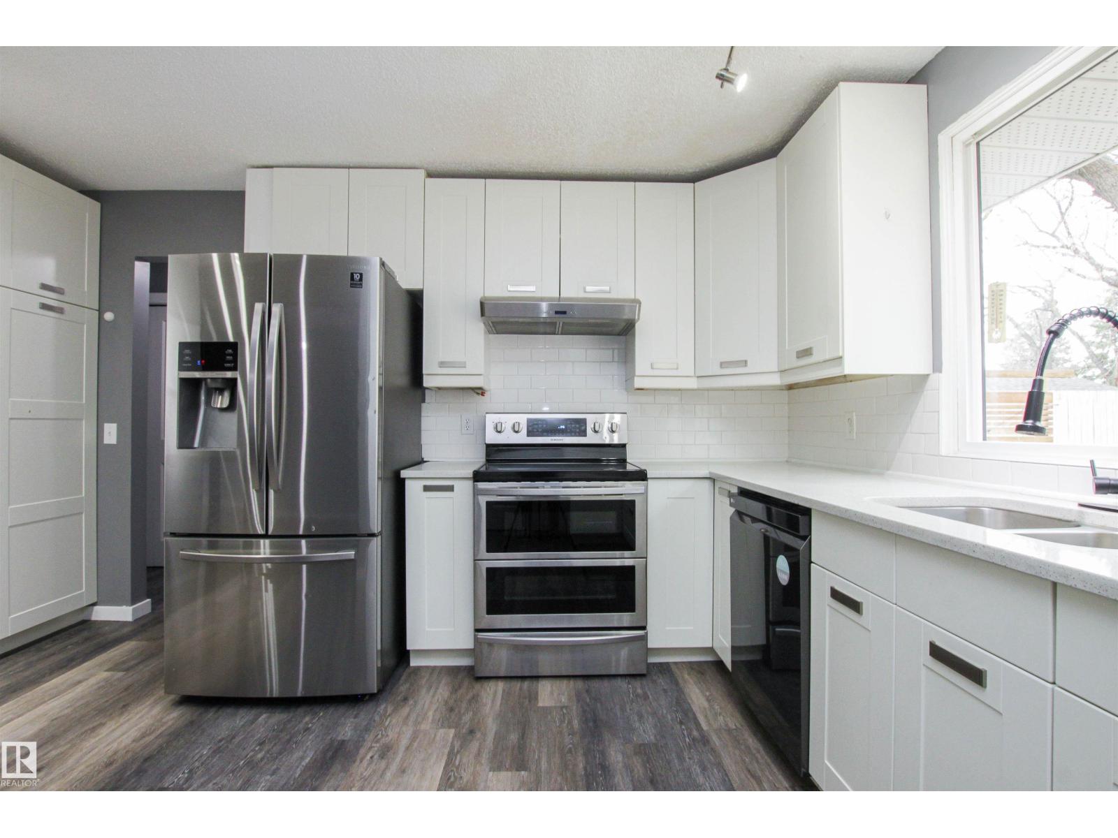 6 MARKET ST, Sherwood Park