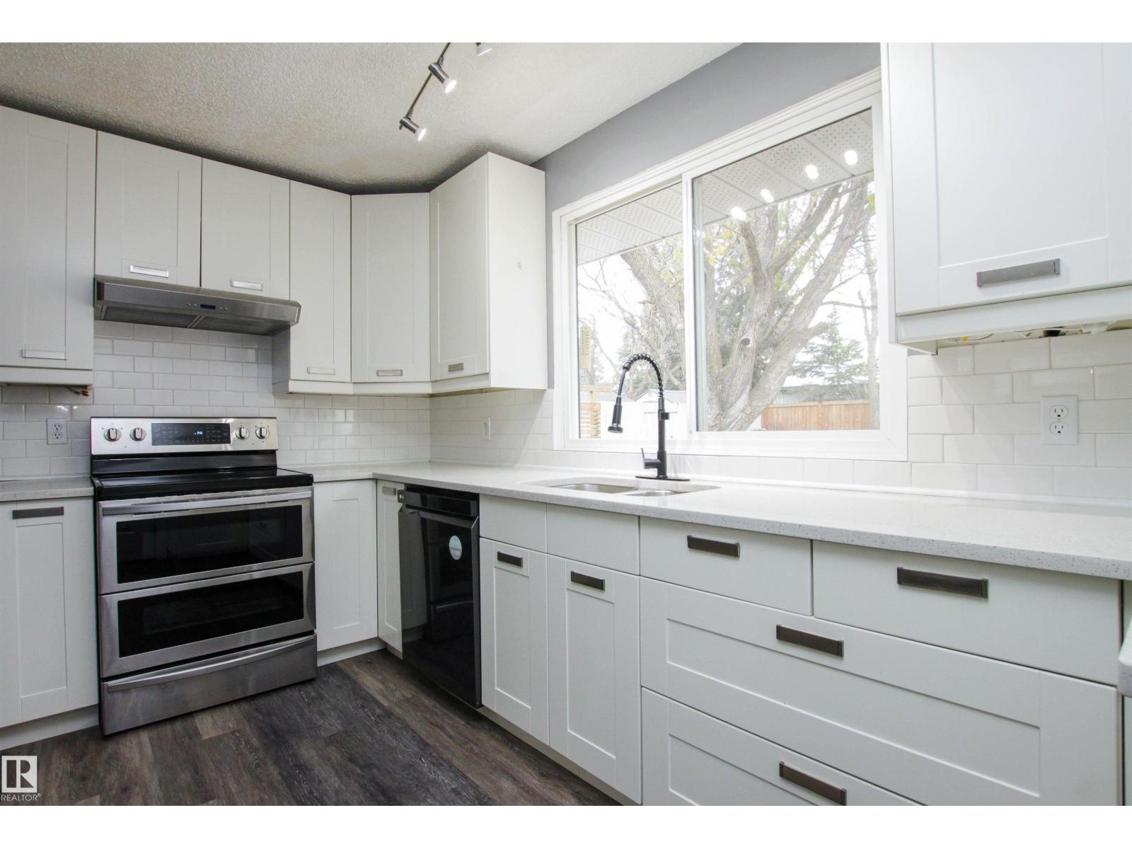 6 MARKET ST, Sherwood Park