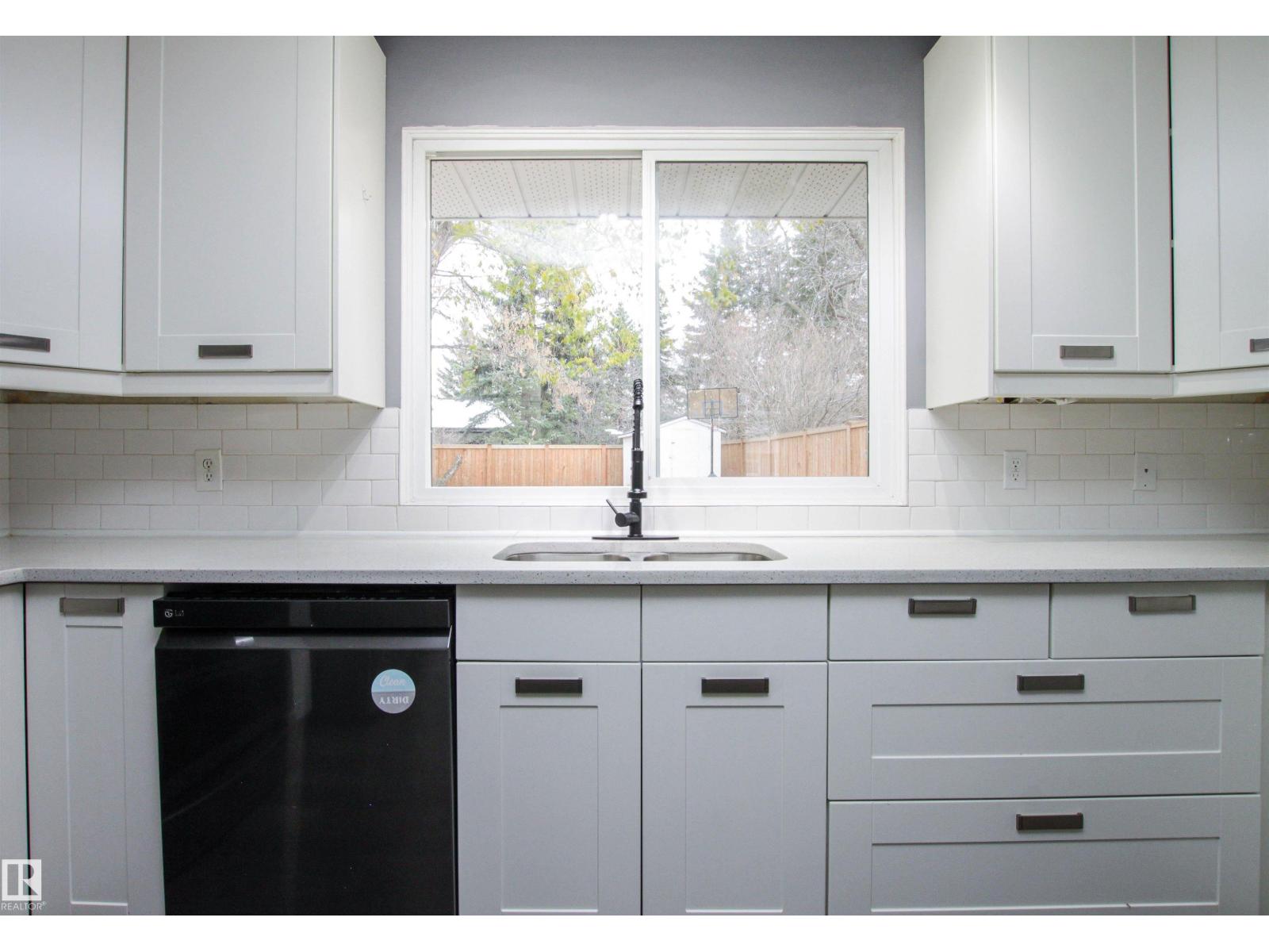 6 MARKET ST, Sherwood Park