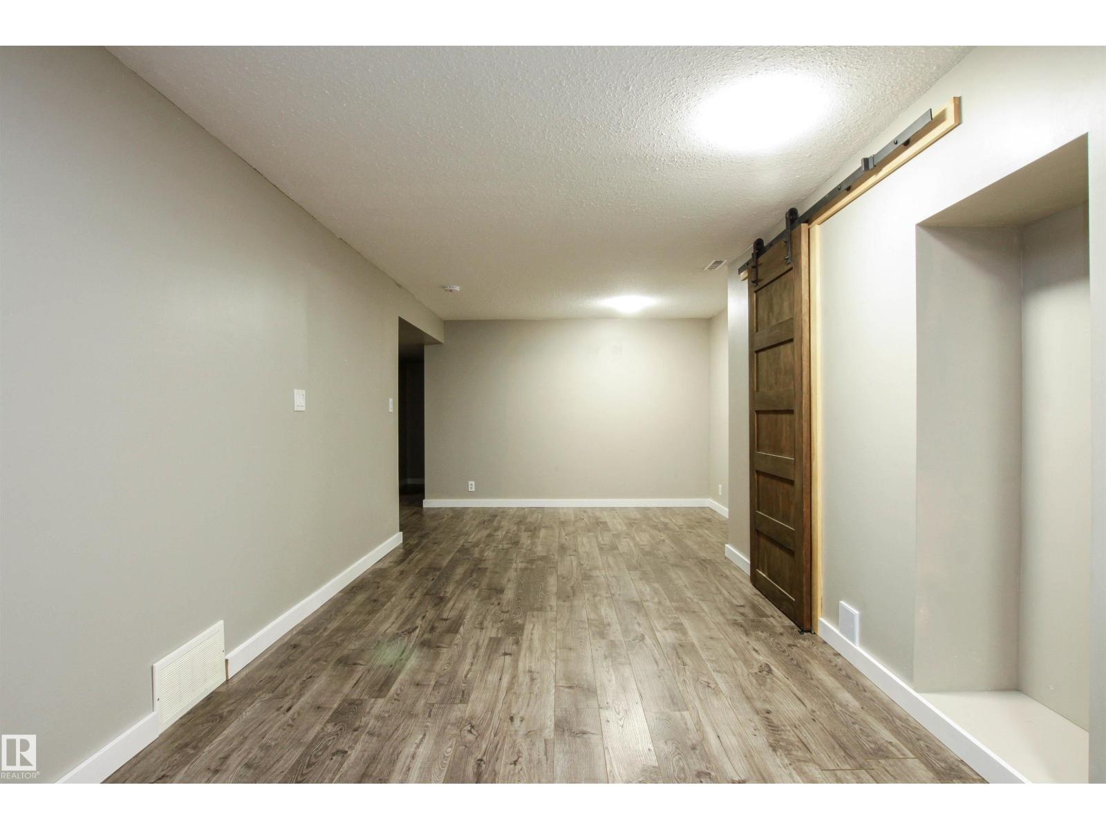 6 MARKET ST, Sherwood Park
