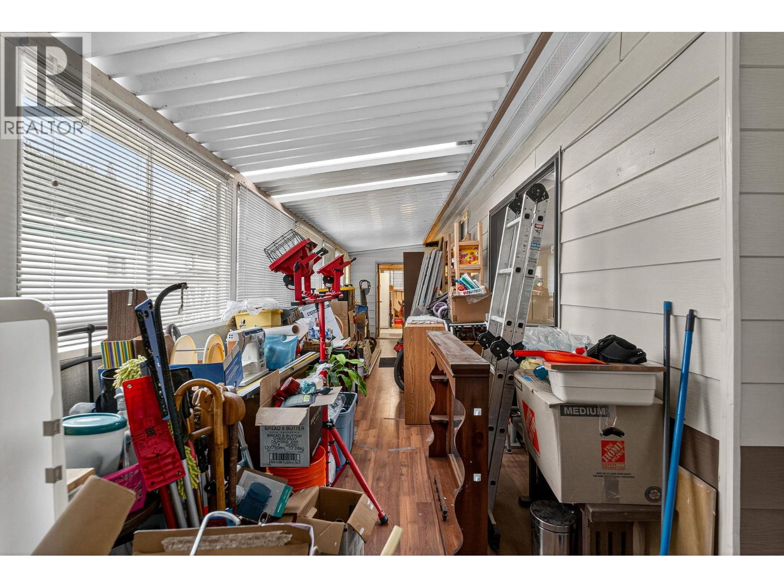 241 1999 97 Highway South, West Kelowna