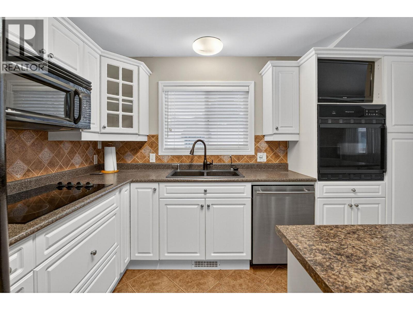 241 1999 97 Highway South, West Kelowna