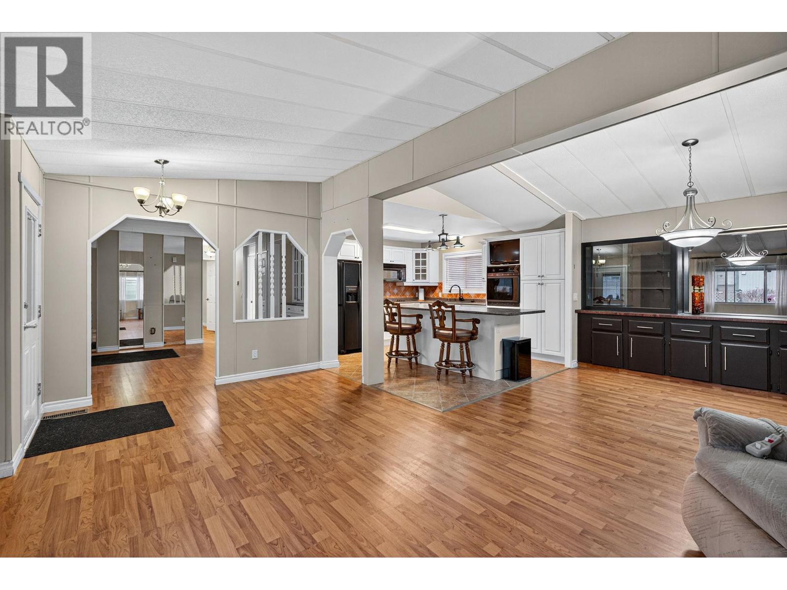 241 1999 97 Highway South, West Kelowna