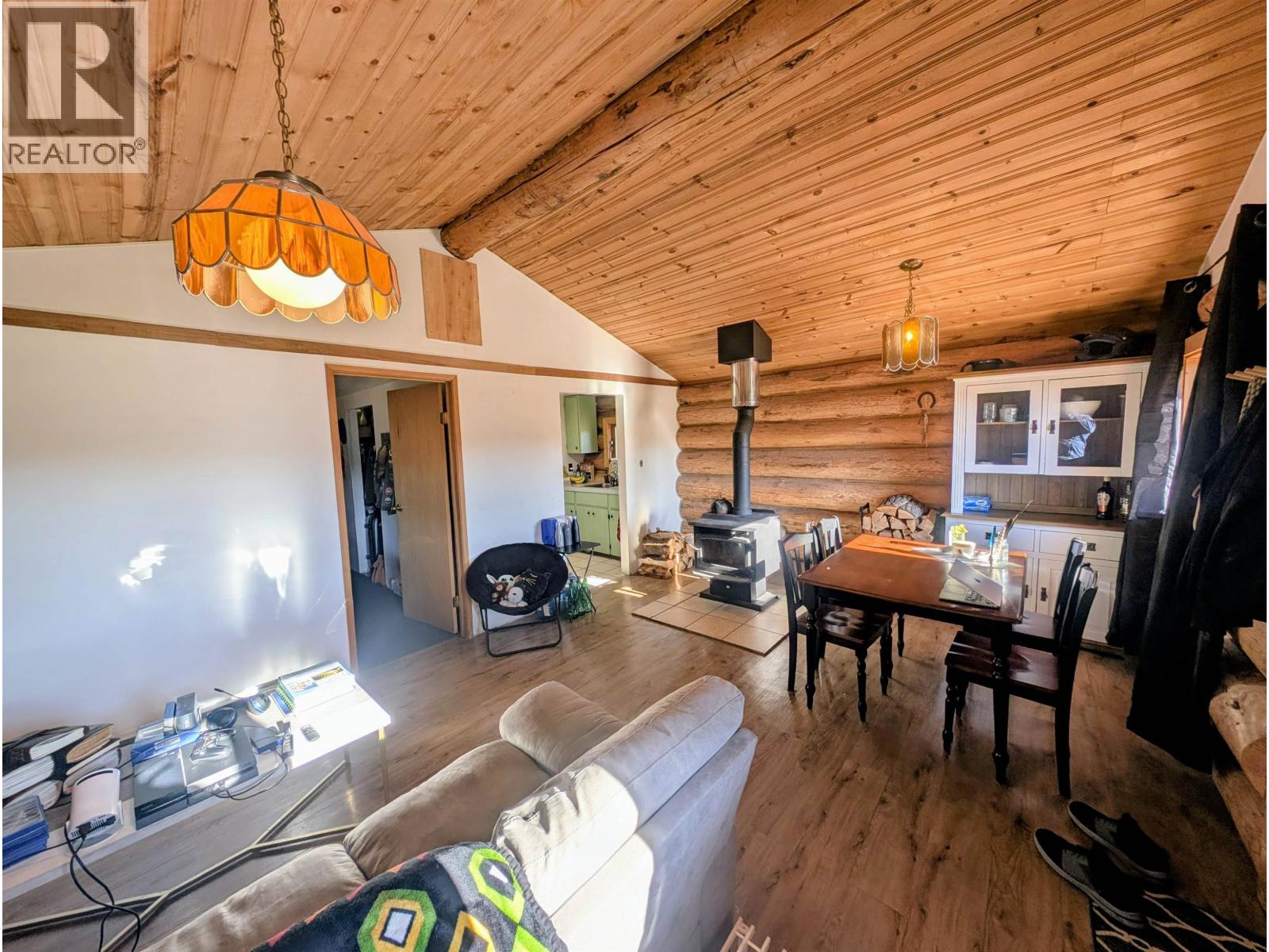 3710 WHITEHORSE LAKE ROAD, Lac La Hache