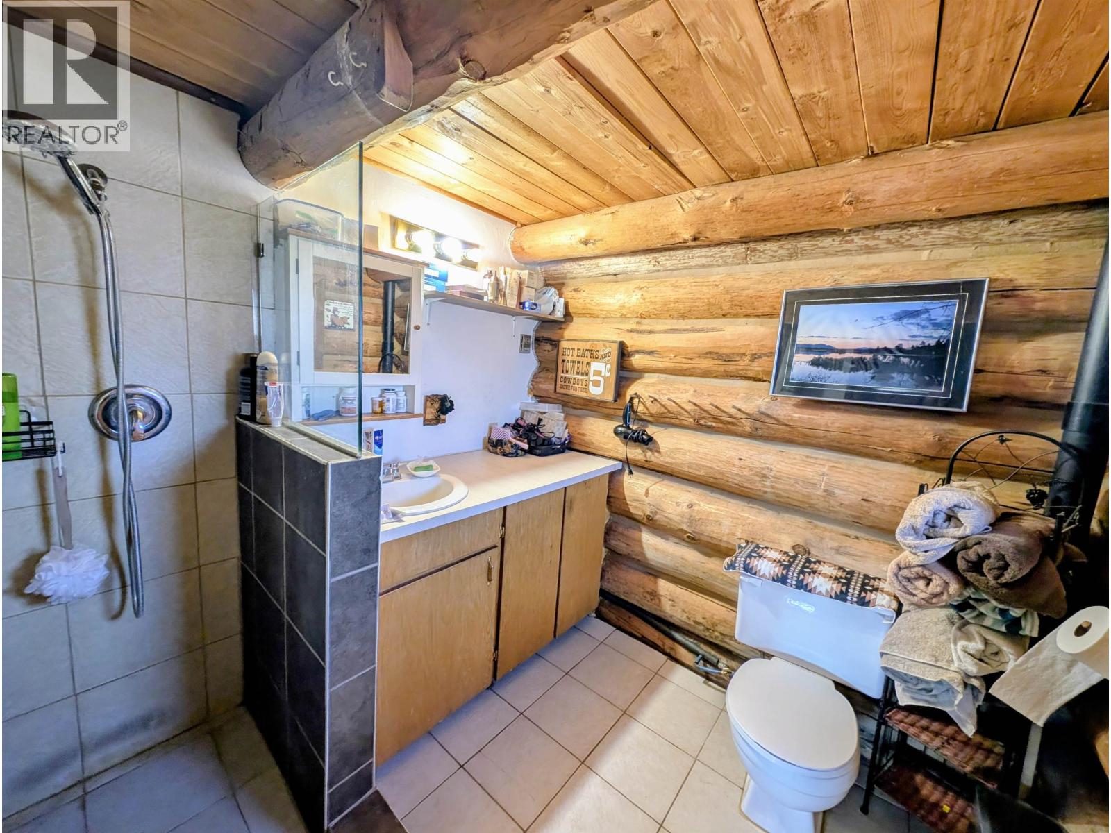 3710 WHITEHORSE LAKE ROAD, Lac La Hache