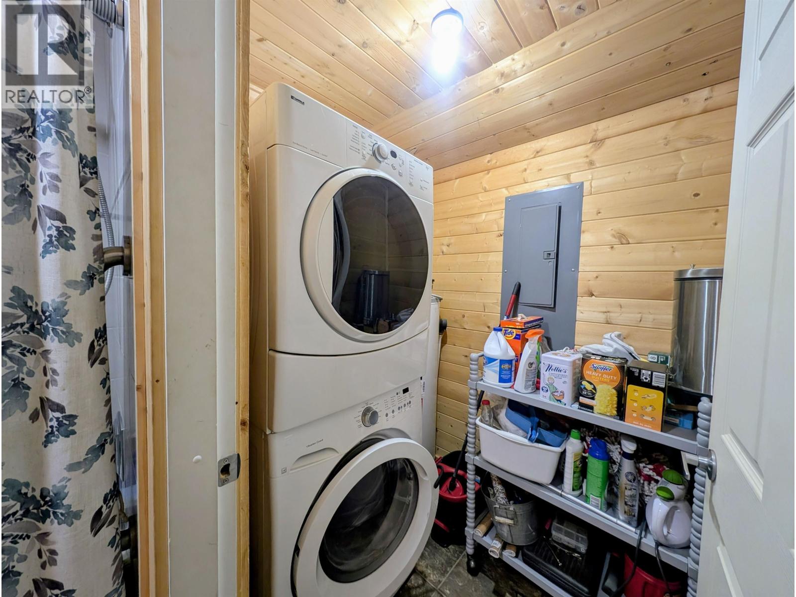 3710 WHITEHORSE LAKE ROAD, Lac La Hache