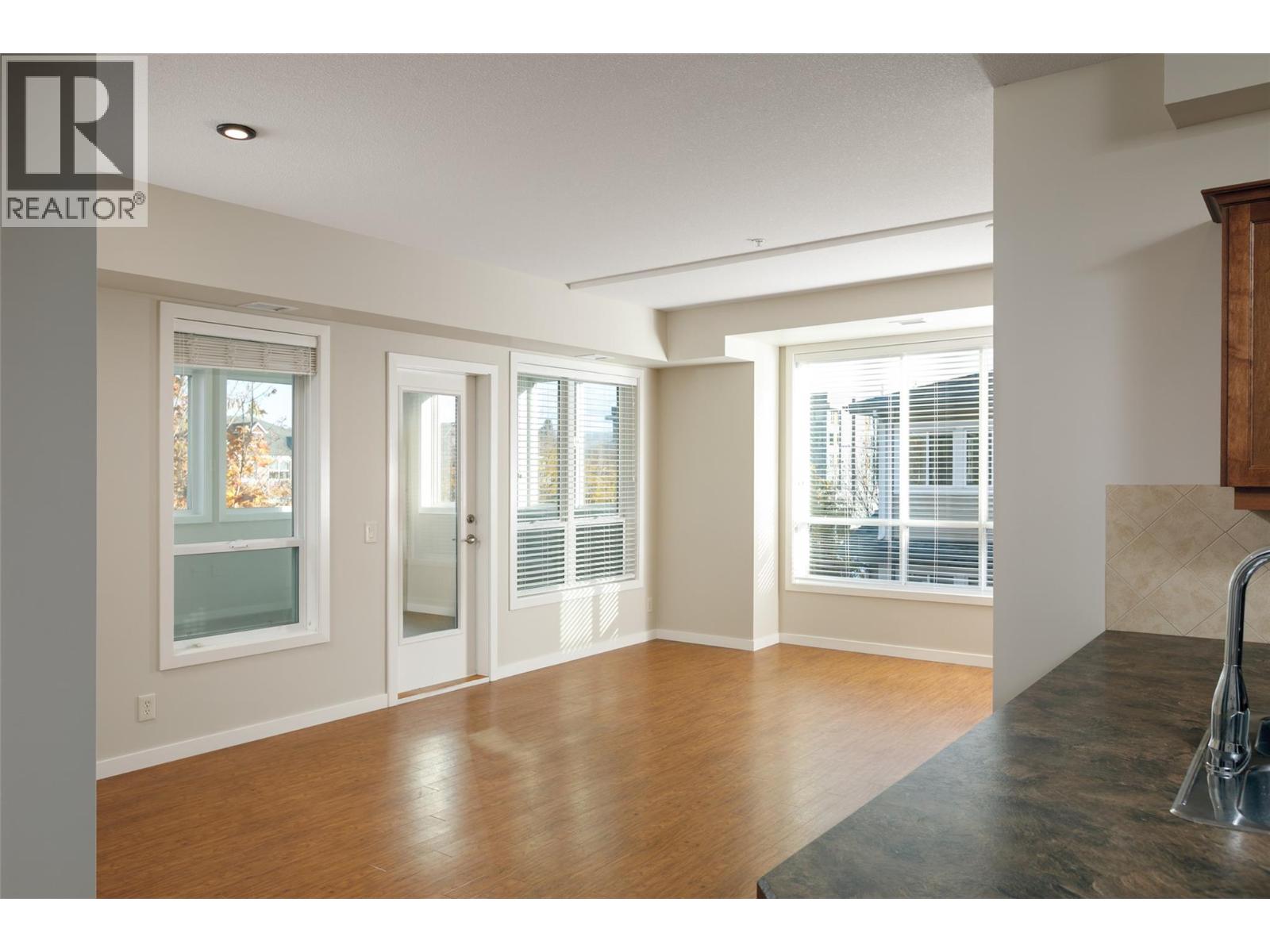 315 850 Saucier Avenue, Kelowna