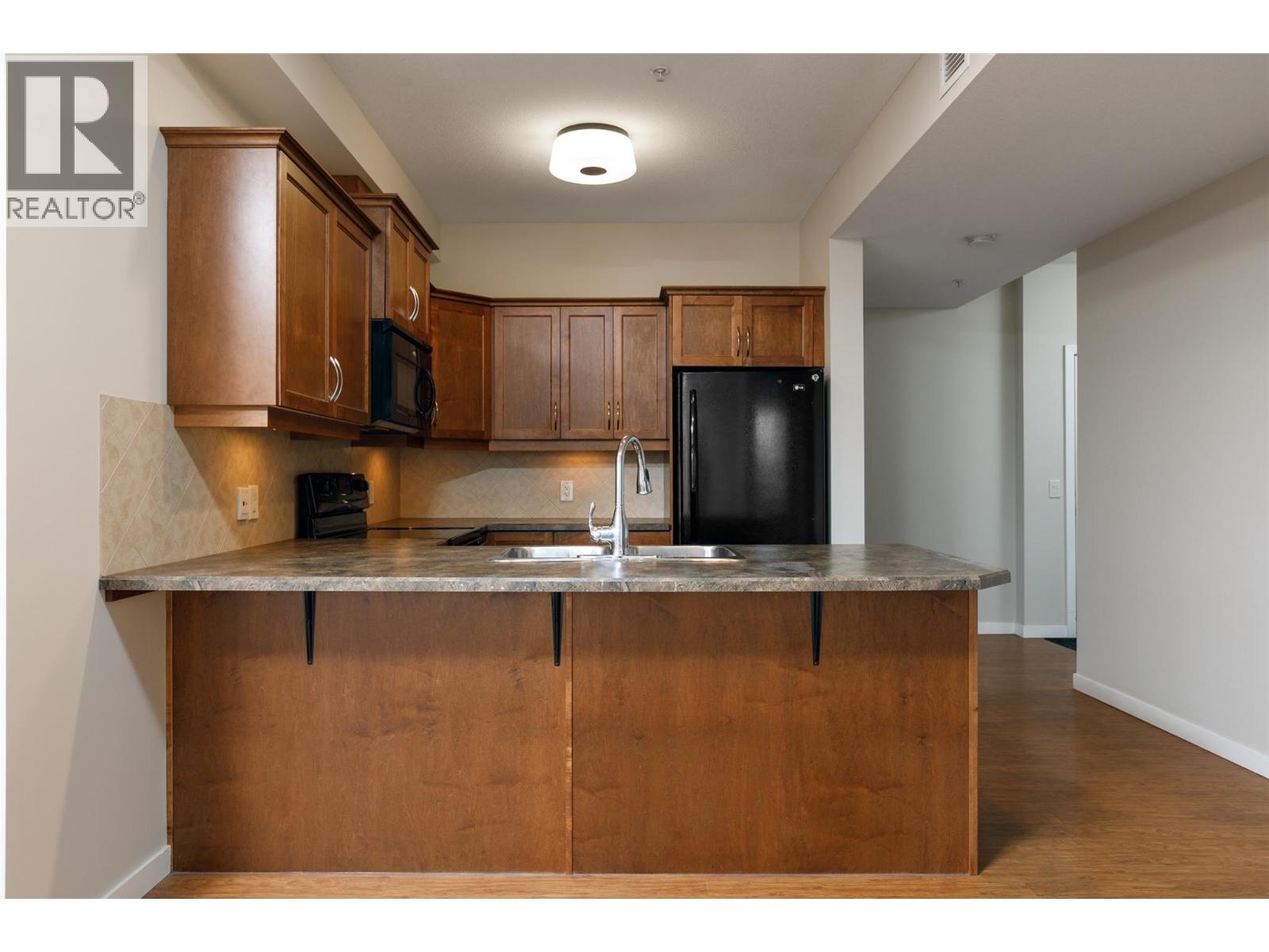 315 850 Saucier Avenue, Kelowna