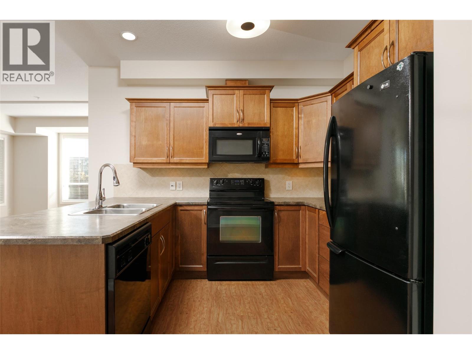 315 850 Saucier Avenue, Kelowna