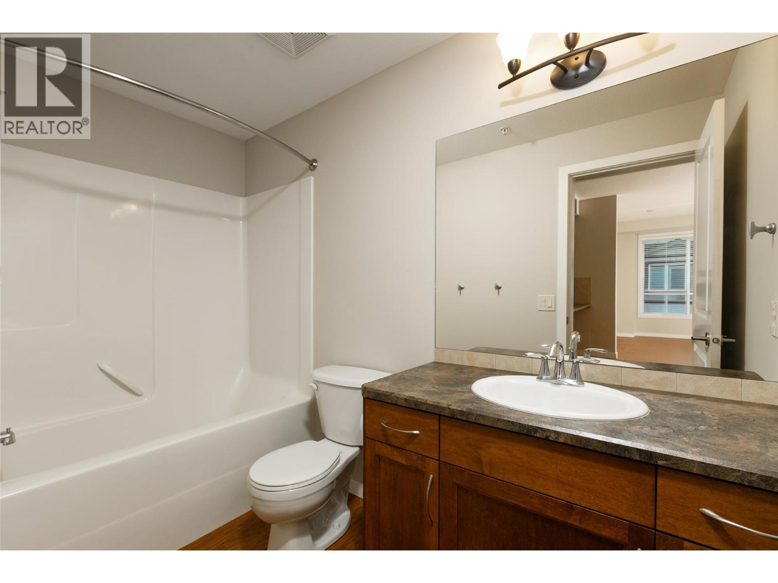 315 850 Saucier Avenue, Kelowna