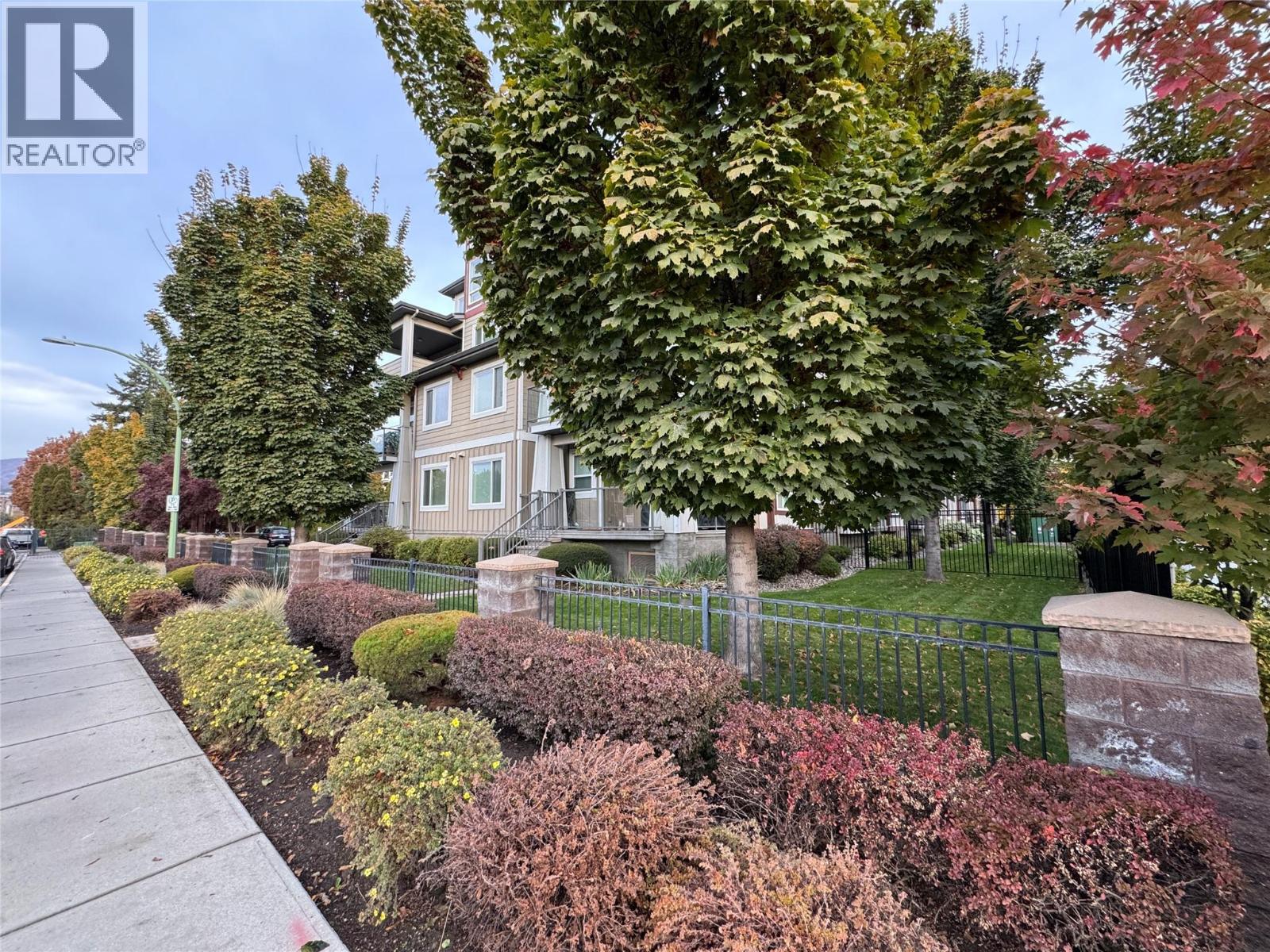 315 850 Saucier Avenue, Kelowna