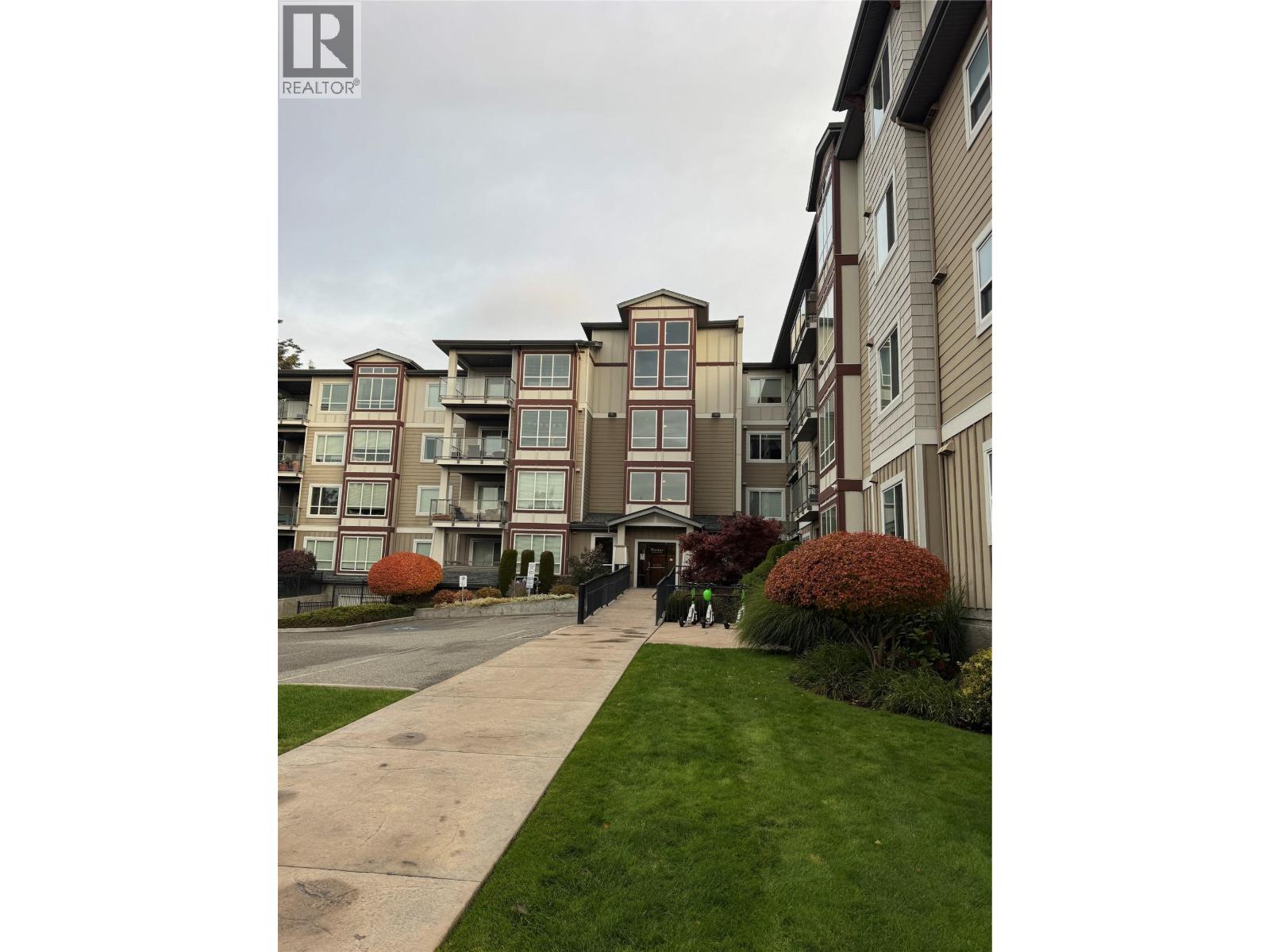 315 850 Saucier Avenue, Kelowna