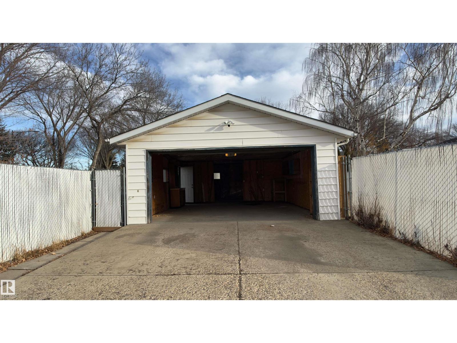 12244 79 ST NW, Edmonton