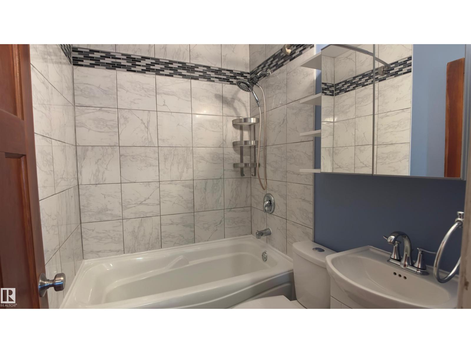 12244 79 ST NW, Edmonton