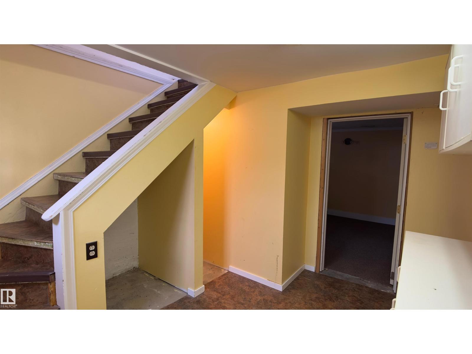 12244 79 ST NW, Edmonton