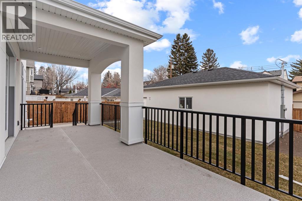 Single Family House for Sale in   Avenue SW North Glenmore Park Calgary 