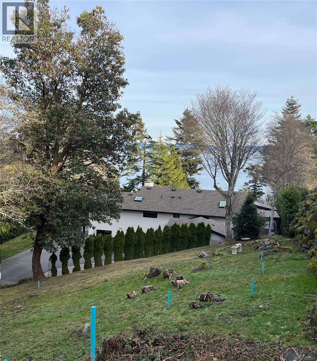 Lot B 5070 Catalina Terrace, Saanich