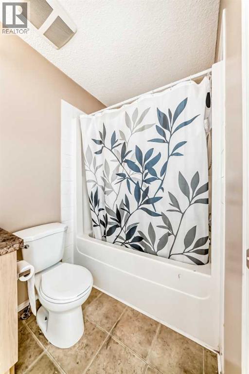 Single Family House for Sale in  Saddlebrook Common NE Saddle Ridge Calgary 